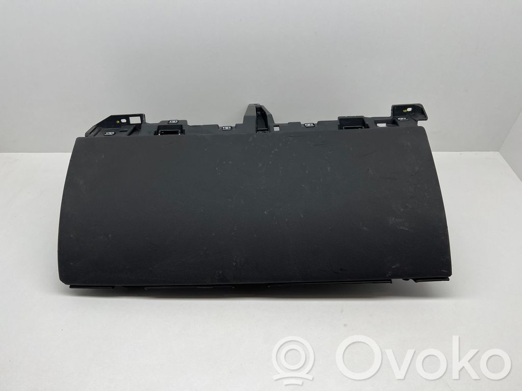 Tesla Model Y Handschuhfach komplett 