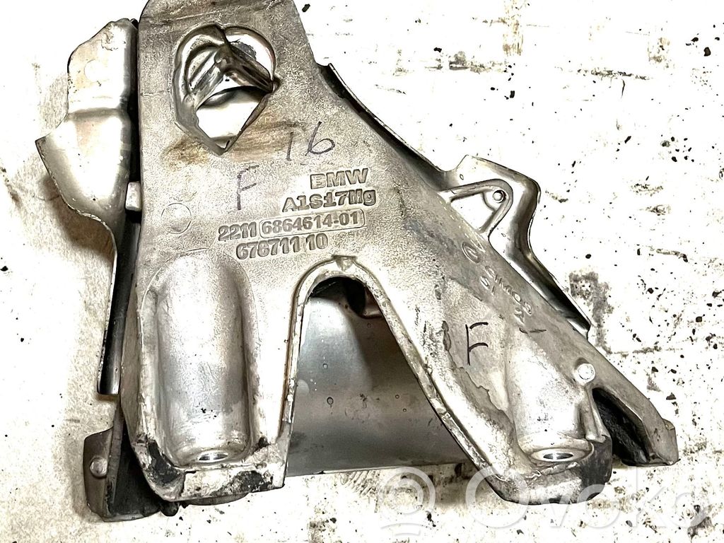 BMW X6 F16 Engine mounting bracket 