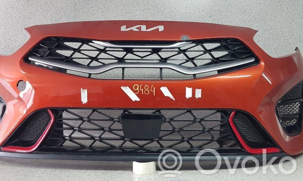 KIA Pro Cee'd III Parachoques delantero 