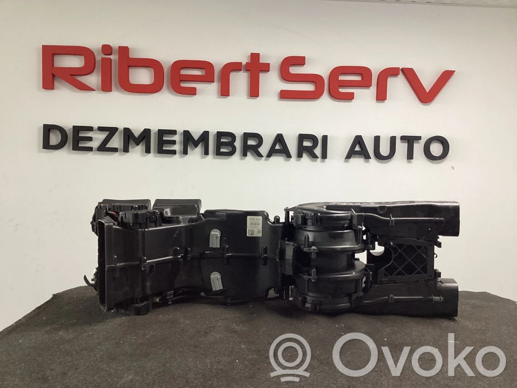 Volkswagen Touareg III Interior heater climate box assembly 
