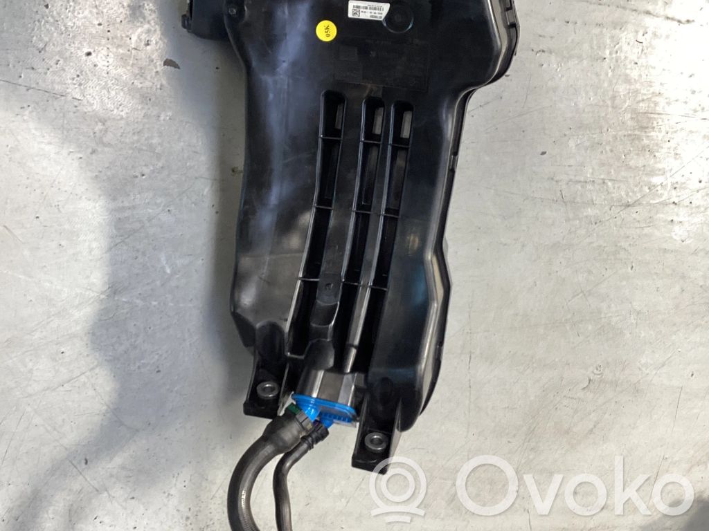 Audi Q7 4M AdBlue-nestesäiliö 