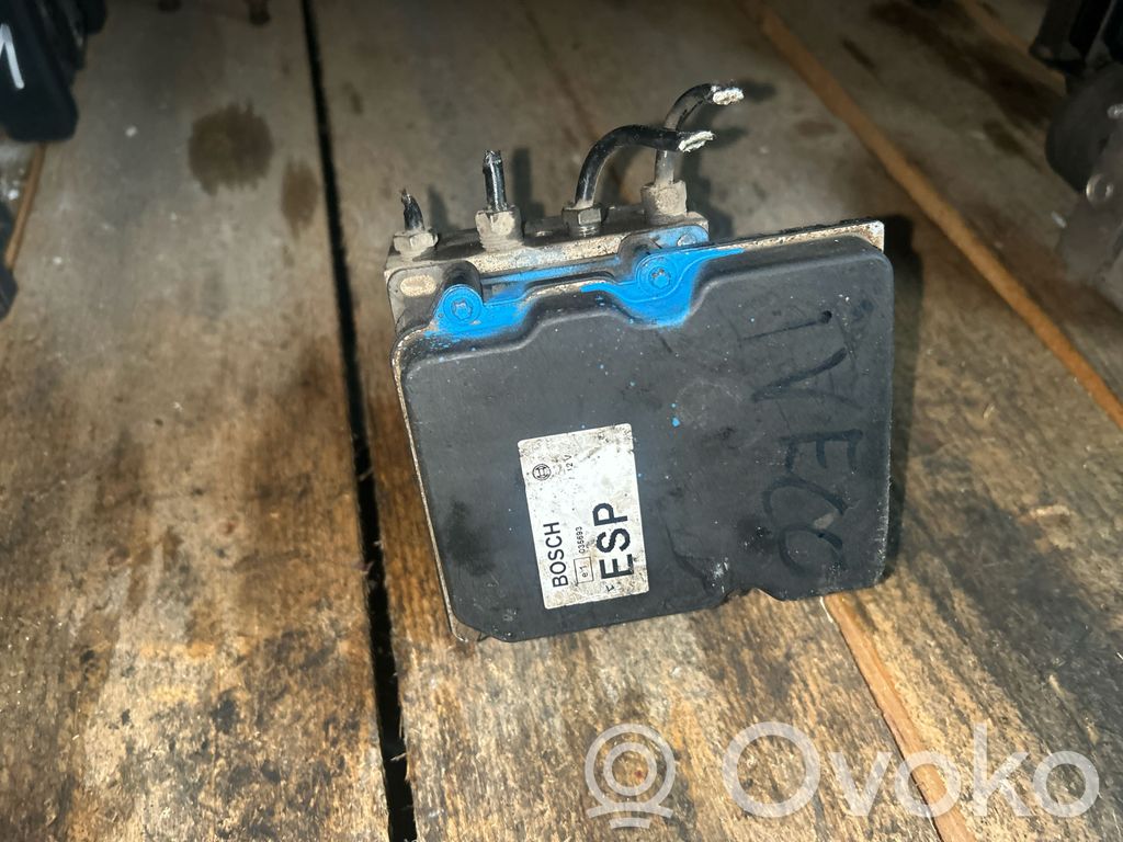 Iveco Daily 35.8 - 9 Bomba de ABS 