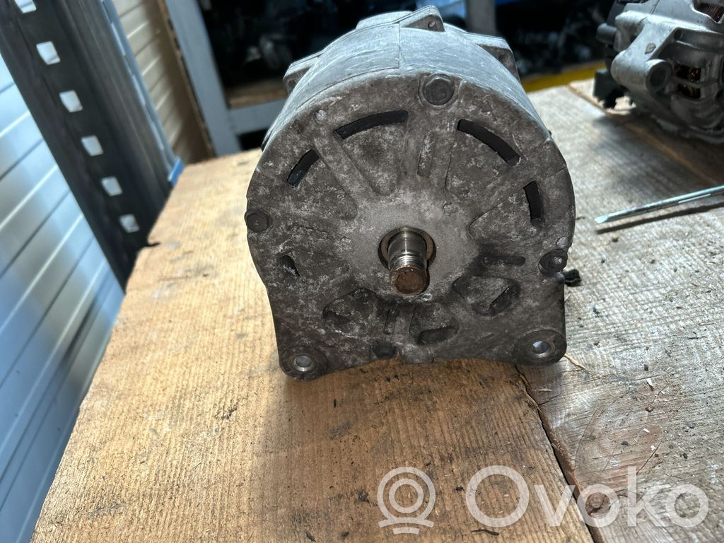Volkswagen Touareg I Generator/alternator 