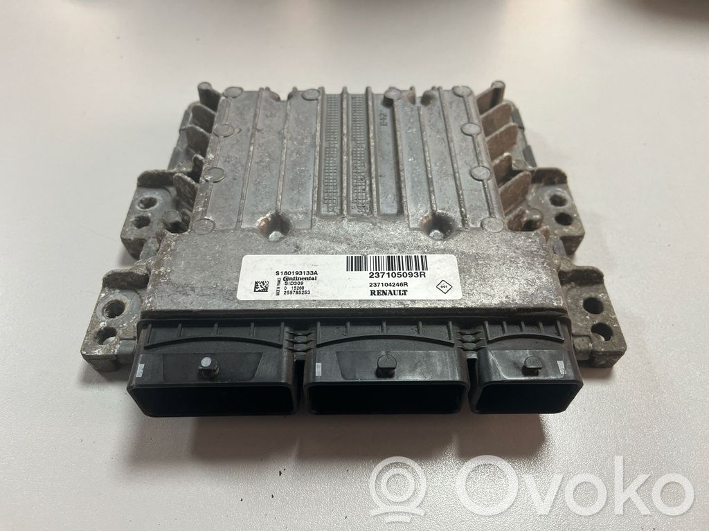 Engine control unit/module   237105093R,237104246R,S180193133A