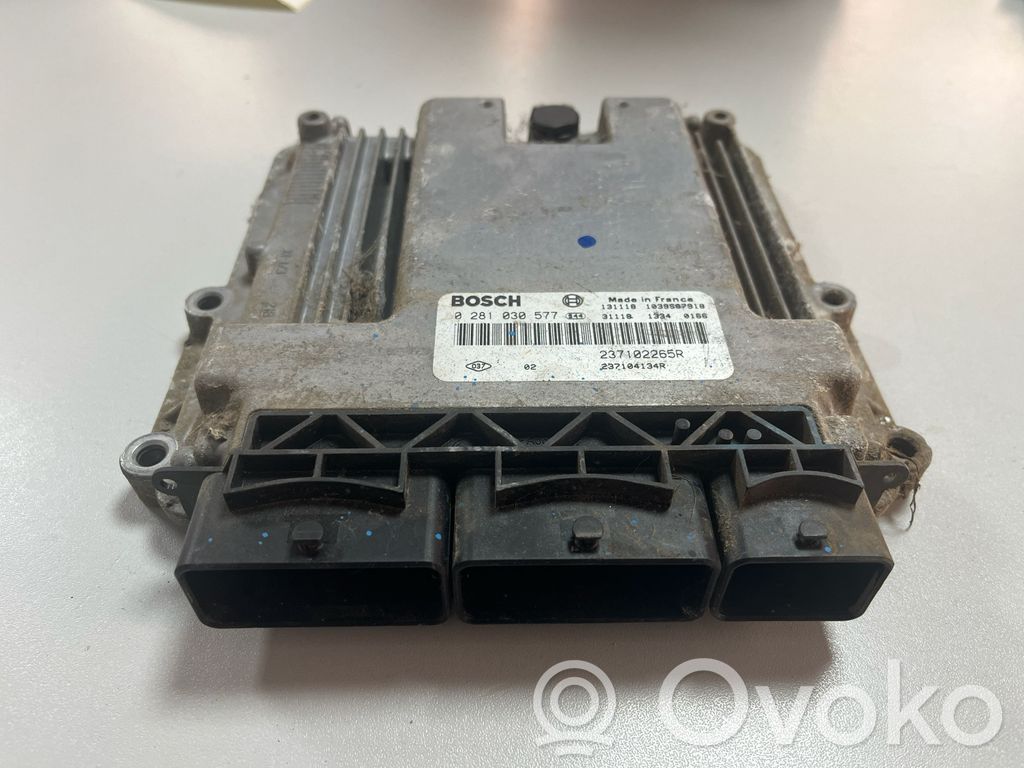 Renault Master III Engine control unit/module 