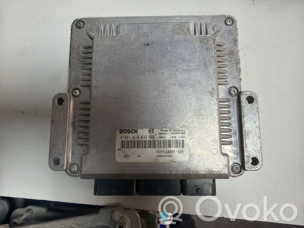 Opel Vivaro Variklio valdymo blokas 