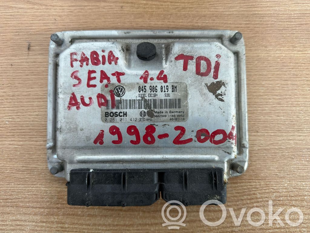 Volkswagen Golf IV Unitate/modul de control motor 