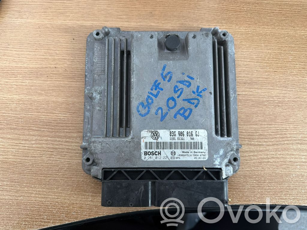Volkswagen Golf V Engine control unit/module 