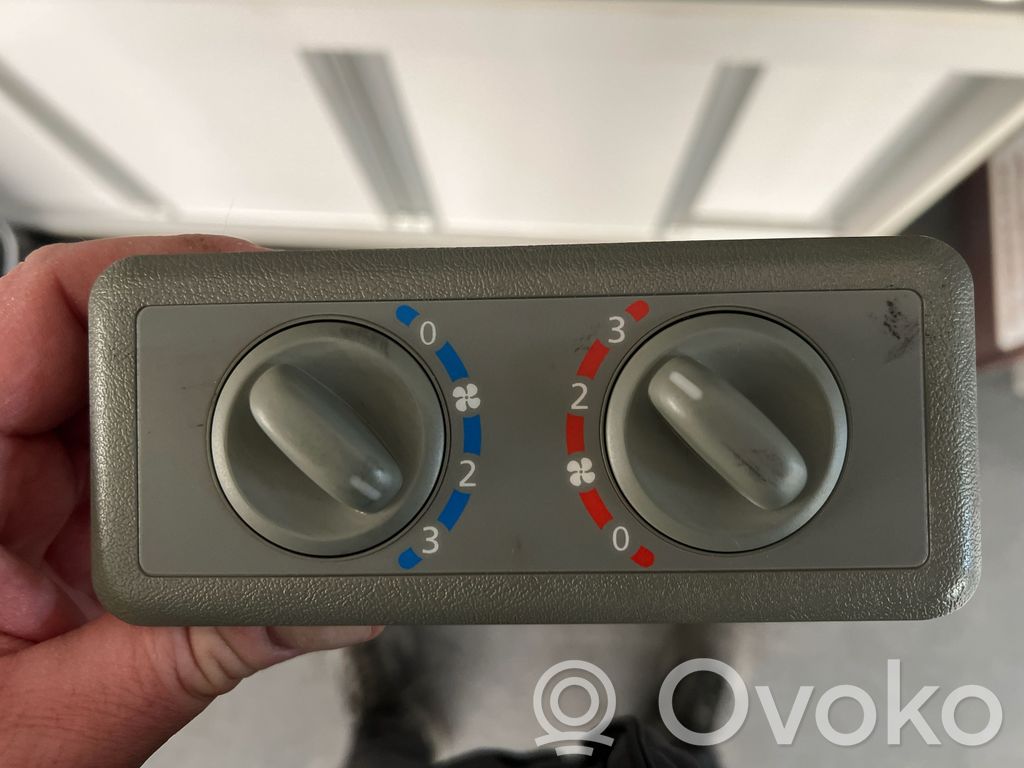 Renault Trafic III (X82) Air conditioner control unit module 