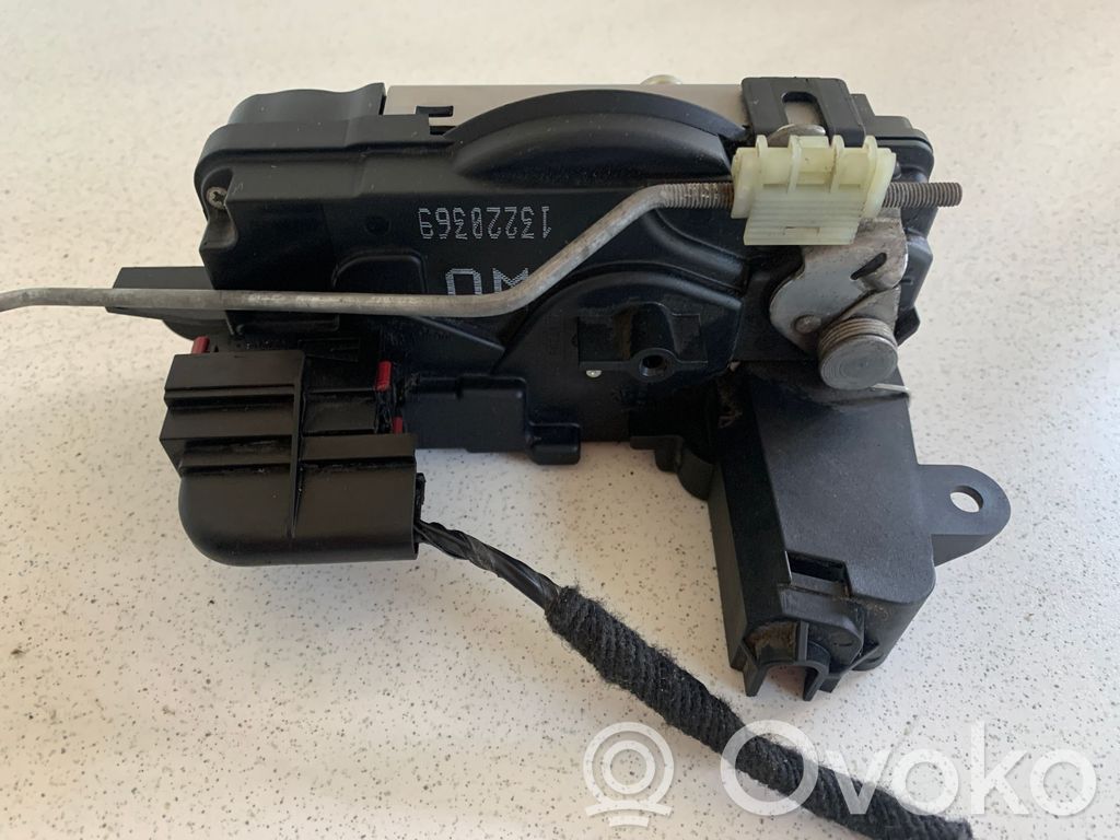 Opel Astra H Etuoven lukko 