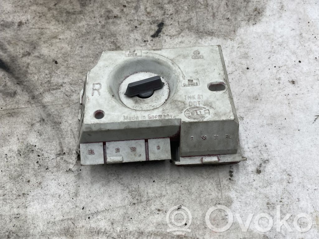 Audi 80 90 B3 Galinio žibinto dangtelis (lizdas) 