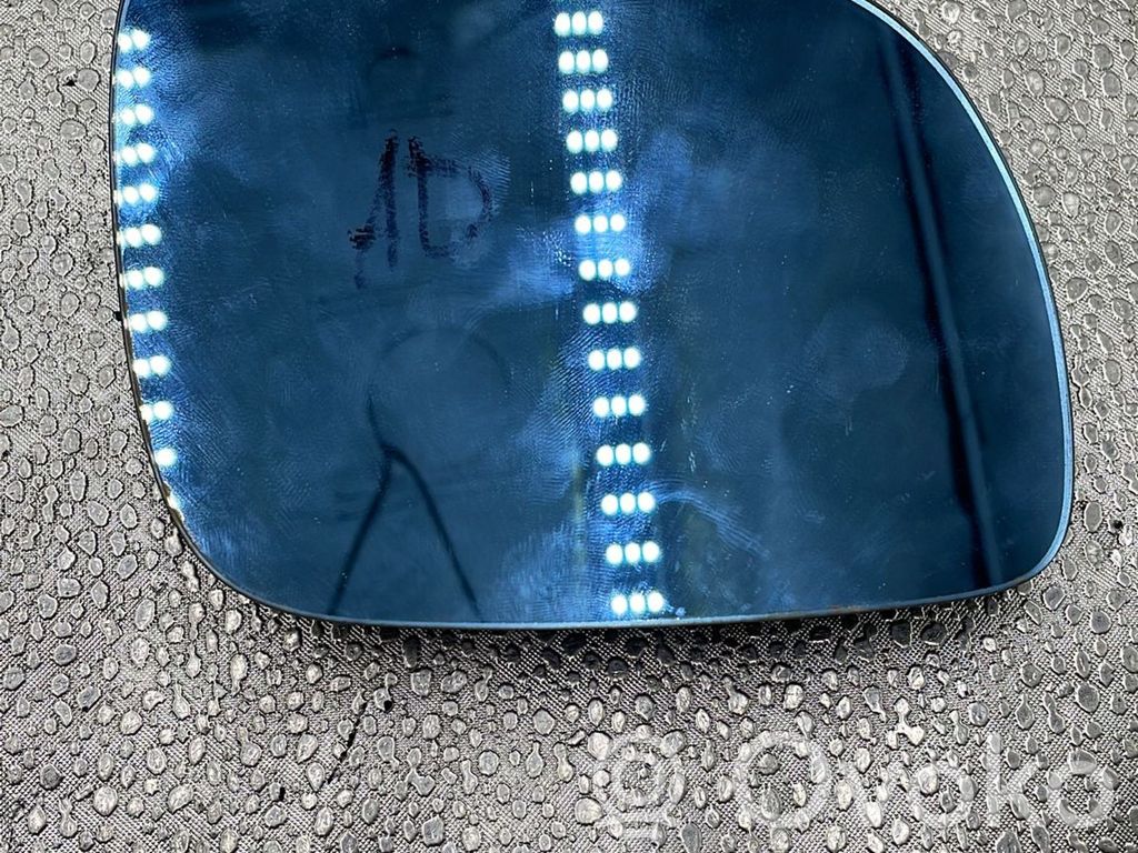 Audi A6 S6 C4 4A Spoguļa stikls 