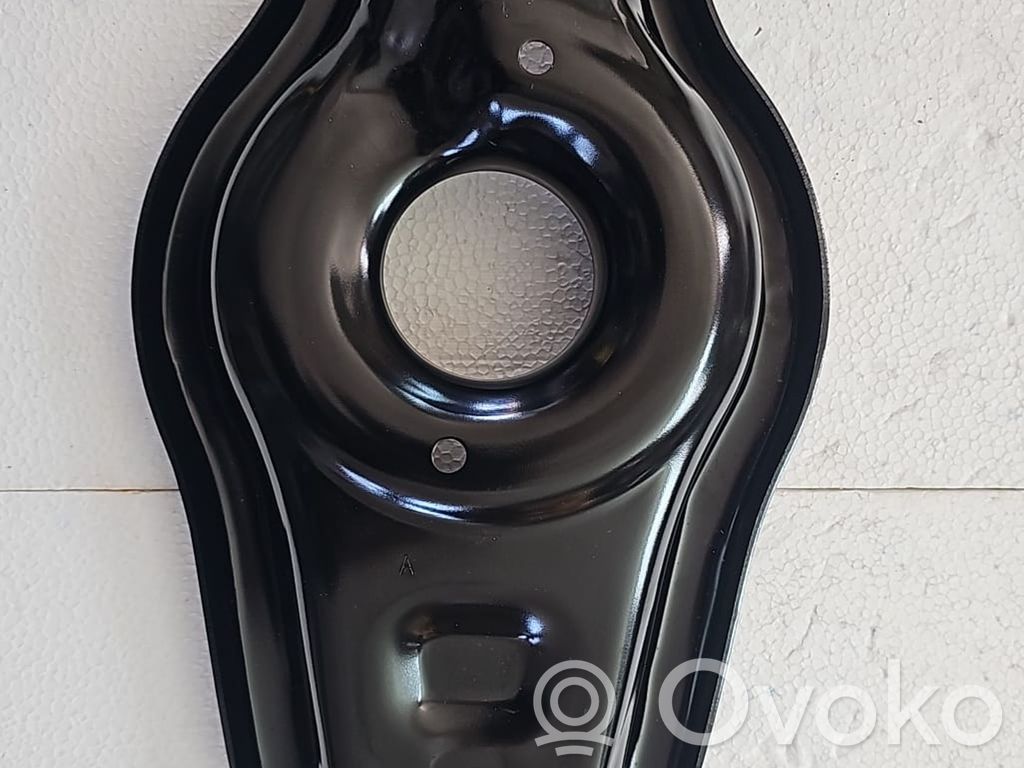 Tesla Model Y Вилы 