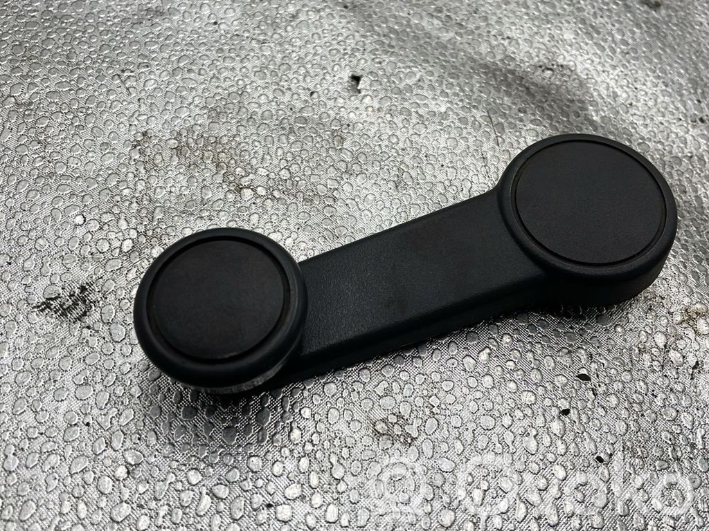 Ford Focus Front door window winding handle 