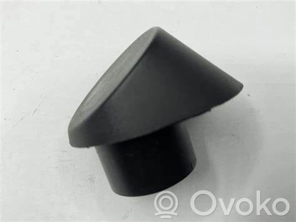 Tesla Model Y Tailgate/trunk/boot lid buffer 