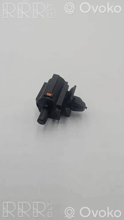 Tesla Model X Sensor de temperatura interna/externa 
