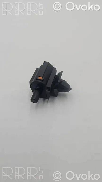 Tesla Model 3 Highland Sensor de temperatura interna/externa 