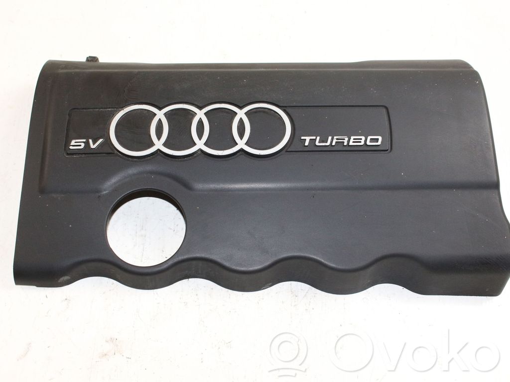 Audi A4 S4 B5 8D Cubierta del motor (embellecedor) 