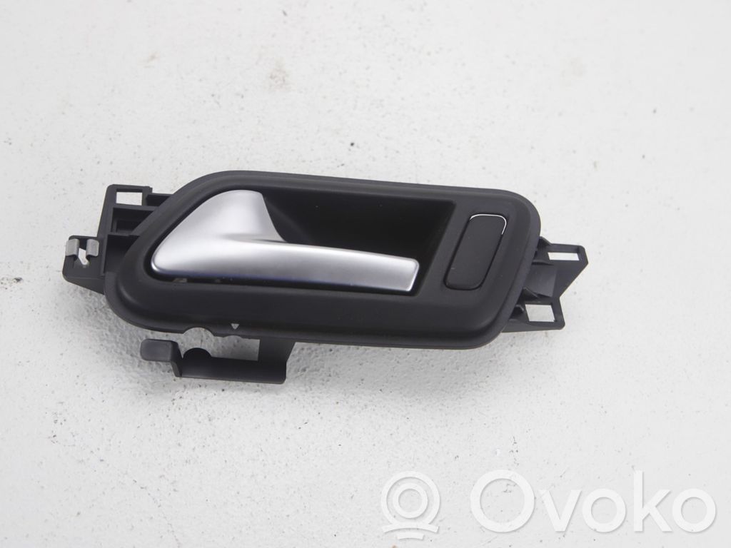 Volkswagen Amarok Manecilla interna puerta delantera 