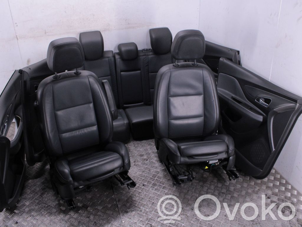 Opel Mokka X Tapicerka / Komplet 