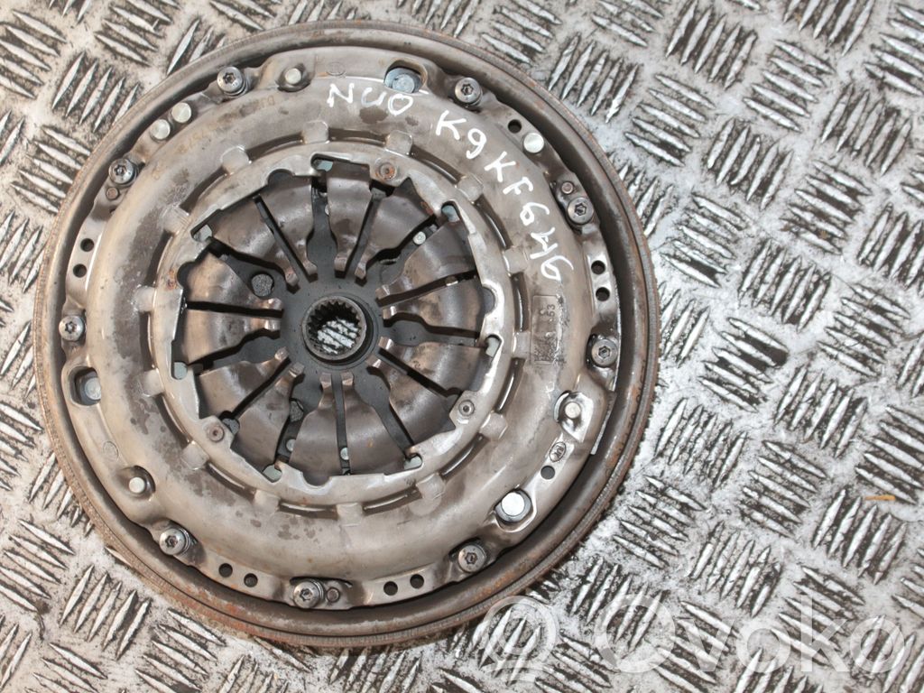 Nissan Qashqai Sankabos komplektas 