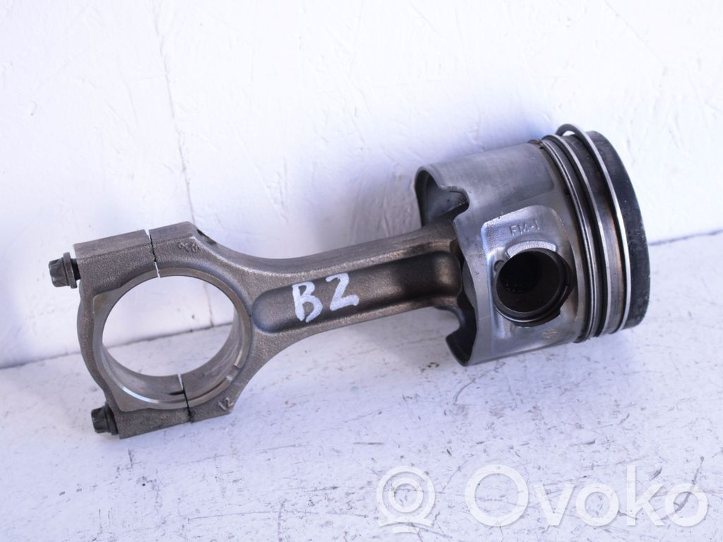 BMW 5 E60 E61 Virzulis ar klani 