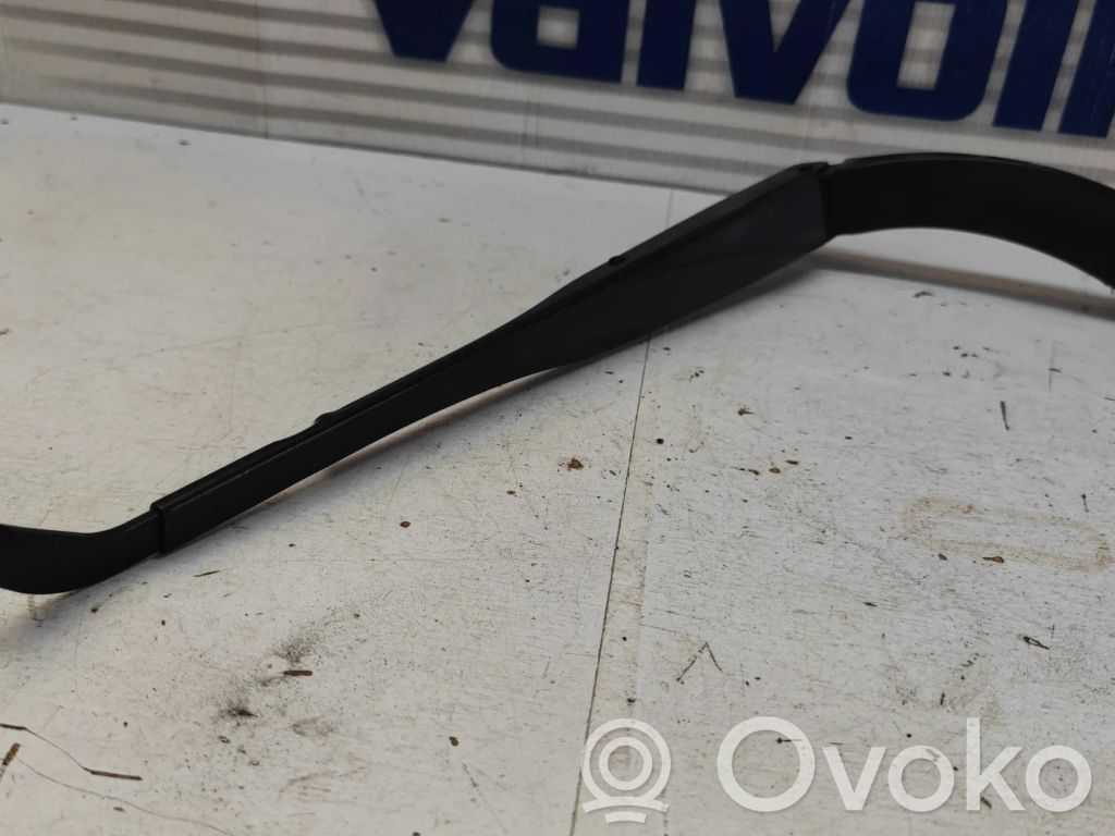 Hyundai Kona I Priekinio stiklo valytuvų kojelė 