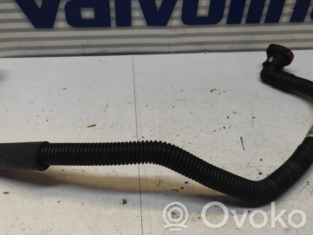 KIA EV6 Electric car engine cooling hoses/pipes 