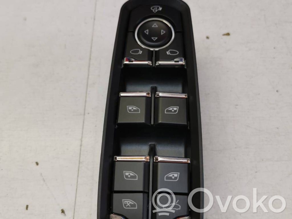 Porsche Cayenne (9PA) Electric window control switch 