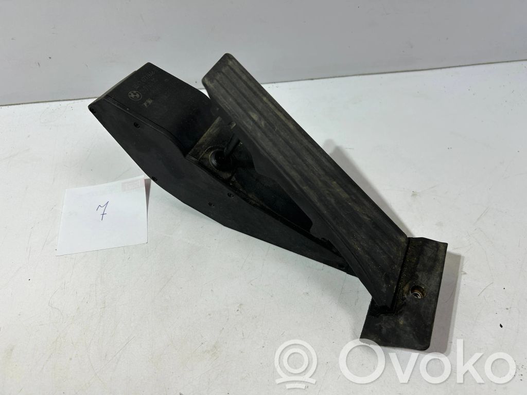 Accelerator throttle pedal   6772646,25916010,210607