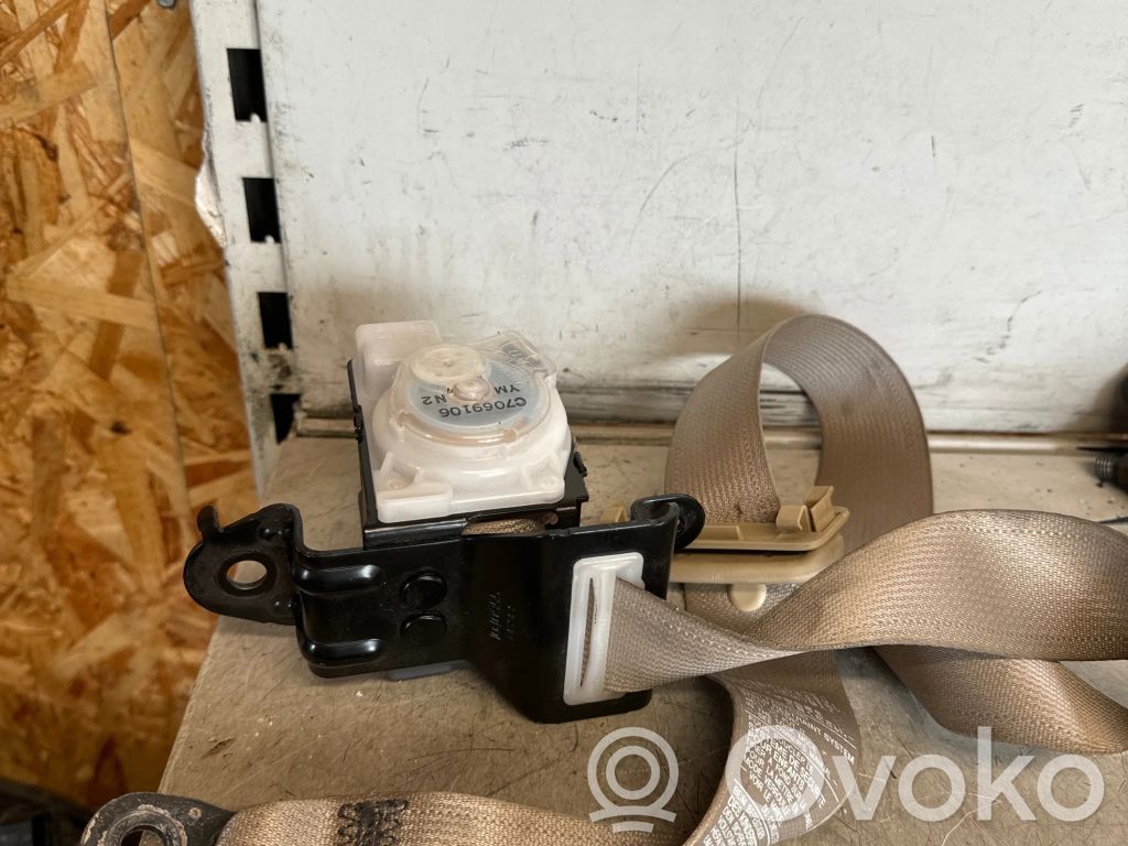 Subaru Legacy Pas bezpieczeństwa fotela tylnego środkowego 