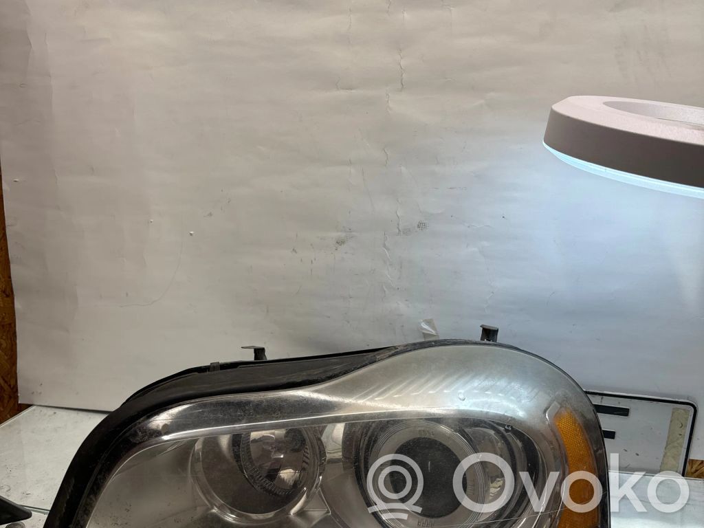 Volvo XC90 Lampa przednia 