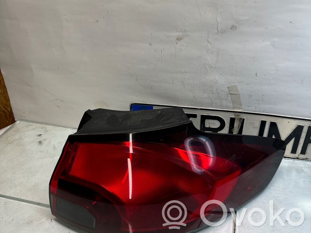 Opel Zafira C Lampă spate în caroserie 