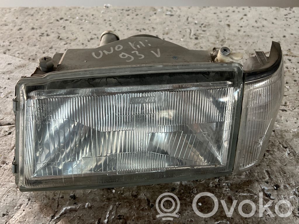 Fiat Uno Scheinwerfer 
