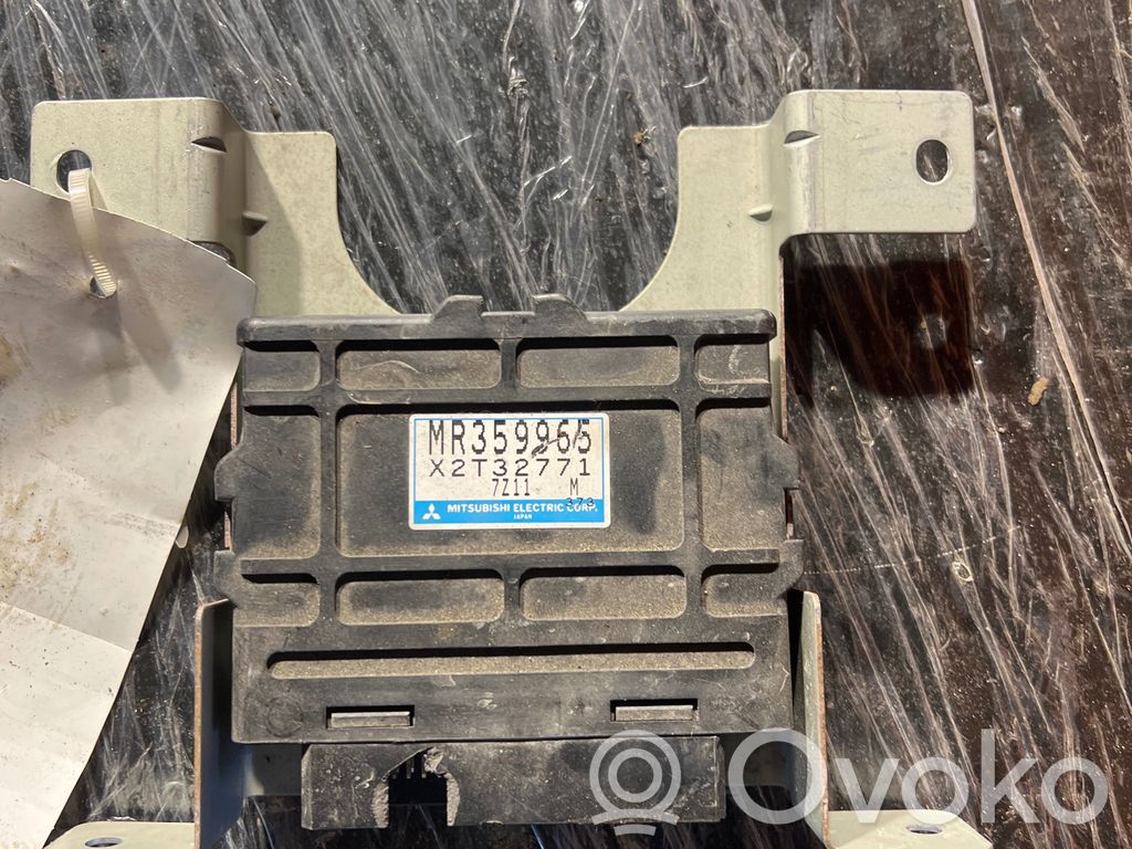 Engine control unit/module   MR359965,X2T32771,7Z11