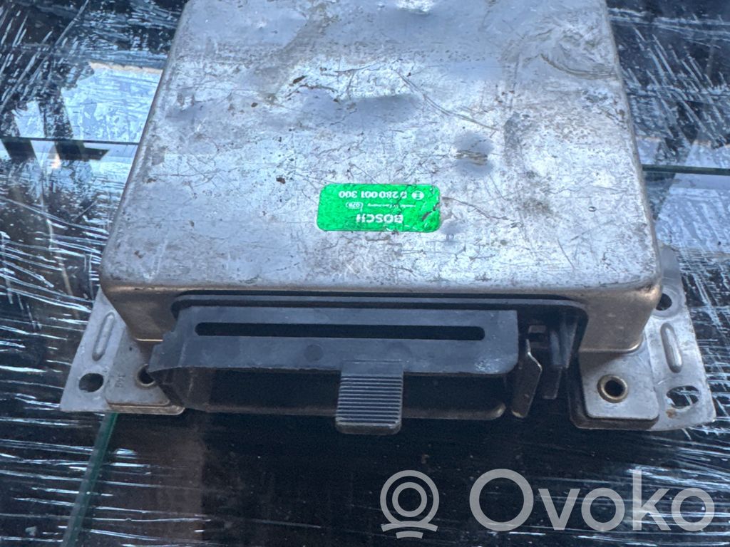 BMW 7 E32 Engine control unit/module 