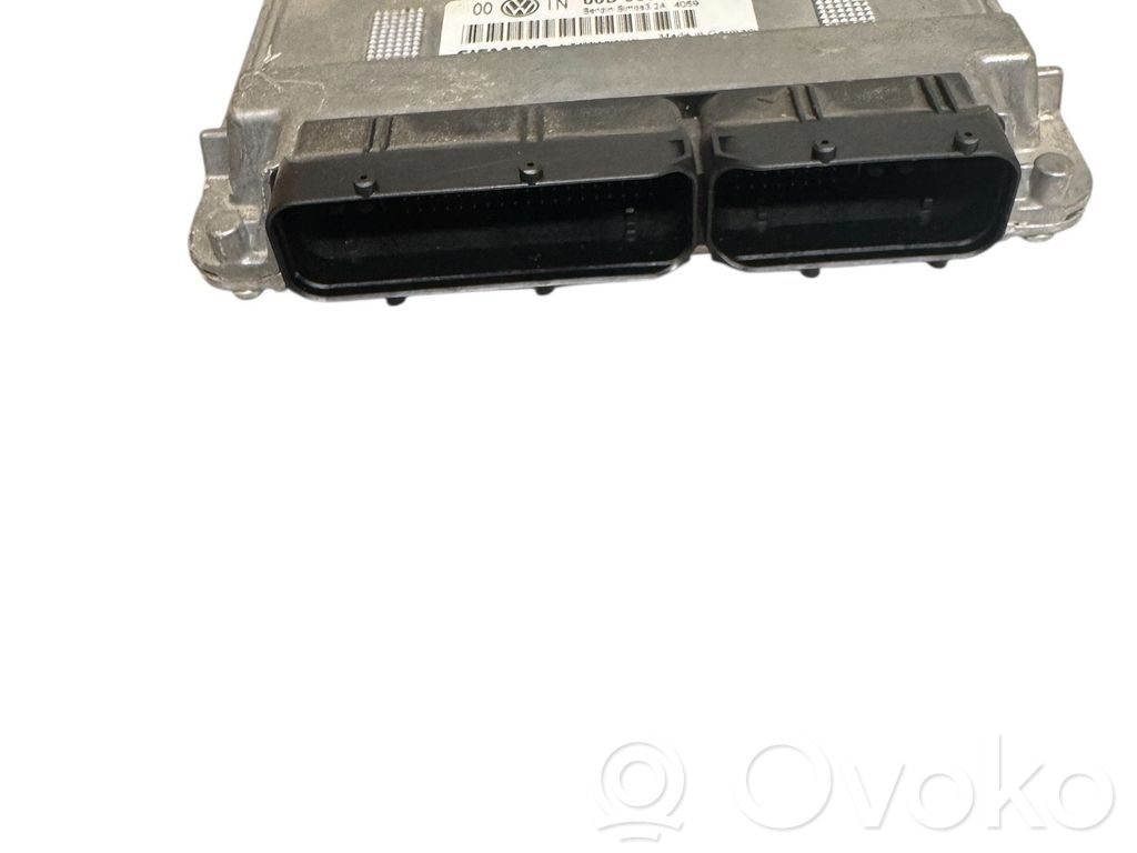 Volkswagen PASSAT B5.5 Engine control unit/module 