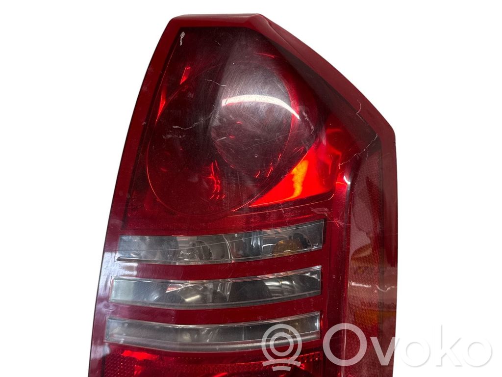 Chrysler 300 - 300C Lampa tylna 