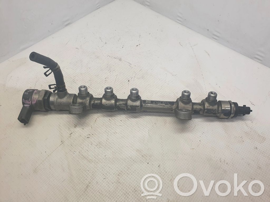 Toyota Yaris Listwa wtryskowa 