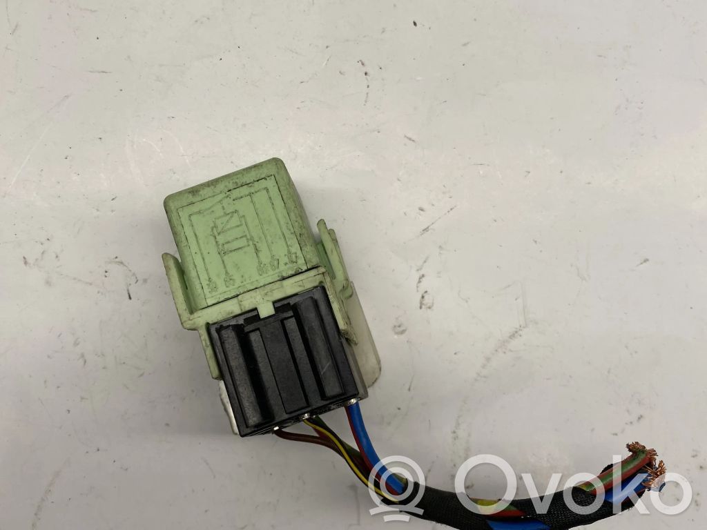 Other relay   8373700