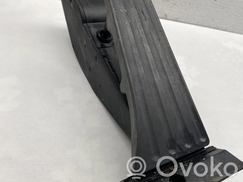 BMW 1 E81 E87 Accelerator throttle pedal 