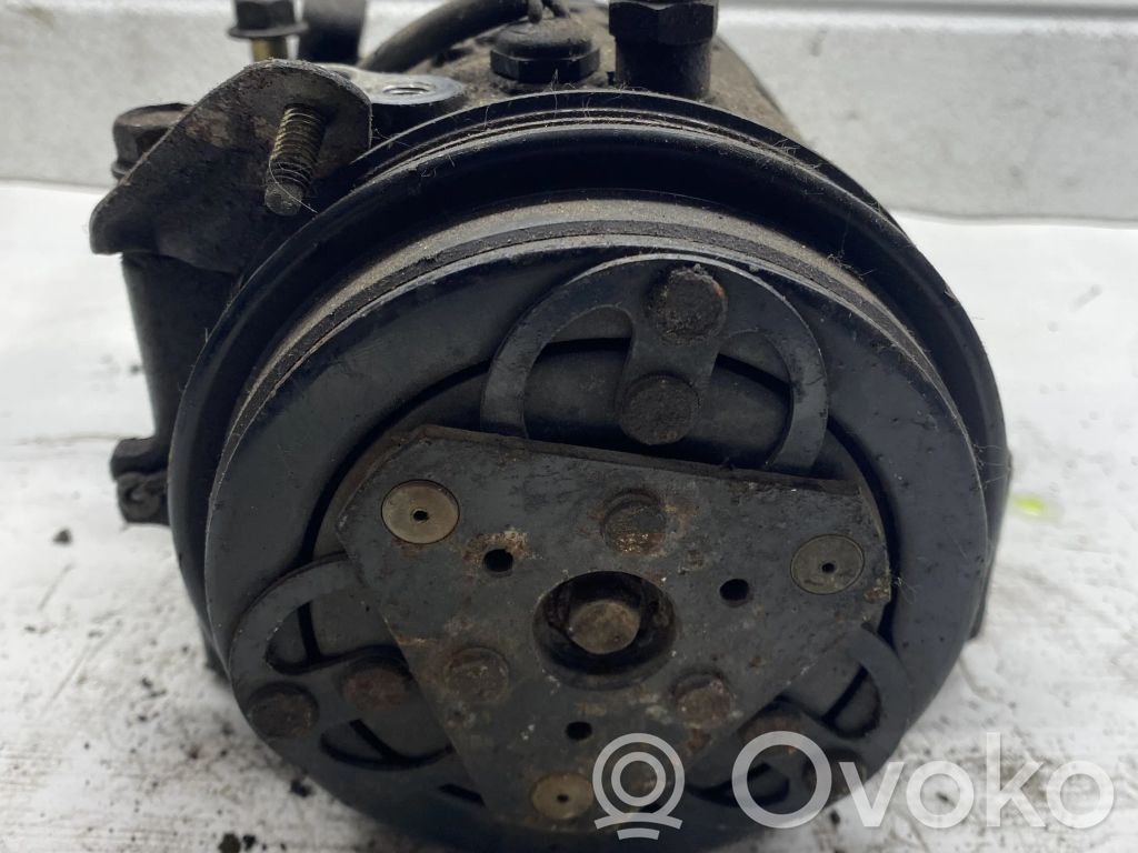 Volkswagen PASSAT B5 Kompresor / Sprężarka klimatyzacji A/C 