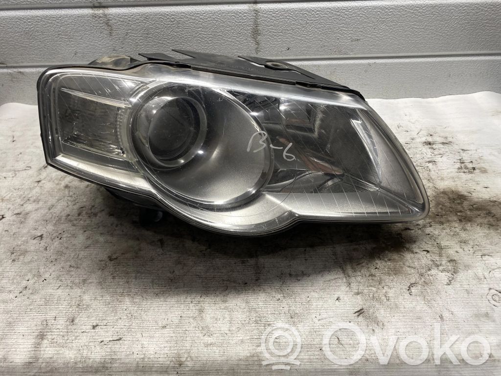 Volkswagen PASSAT B6 Headlight/headlamp 