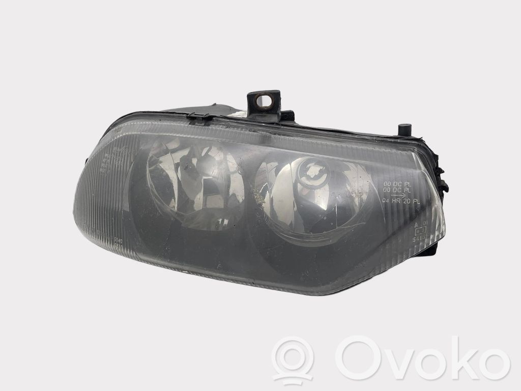 Alfa Romeo 156 Lampa przednia 