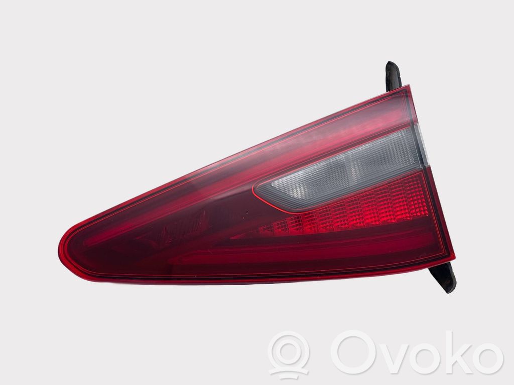 Alfa Romeo Stelvio Lampy tylnej klapy bagażnika 