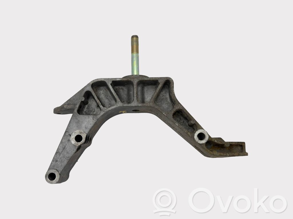 Fiat Idea Gearbox mounting bracket 