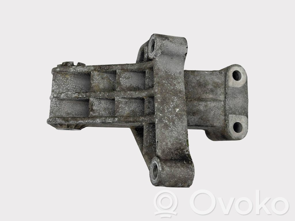Alfa Romeo GT Gearbox mounting bracket 