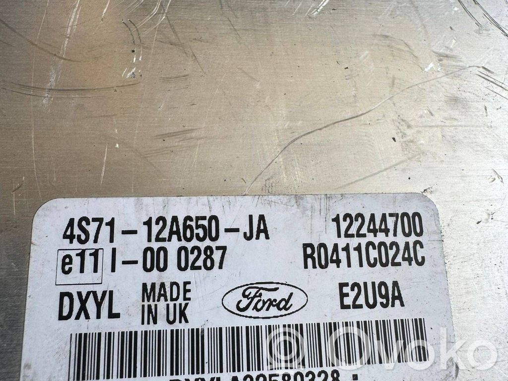 Ford Mondeo Mk III Engine control unit/module 