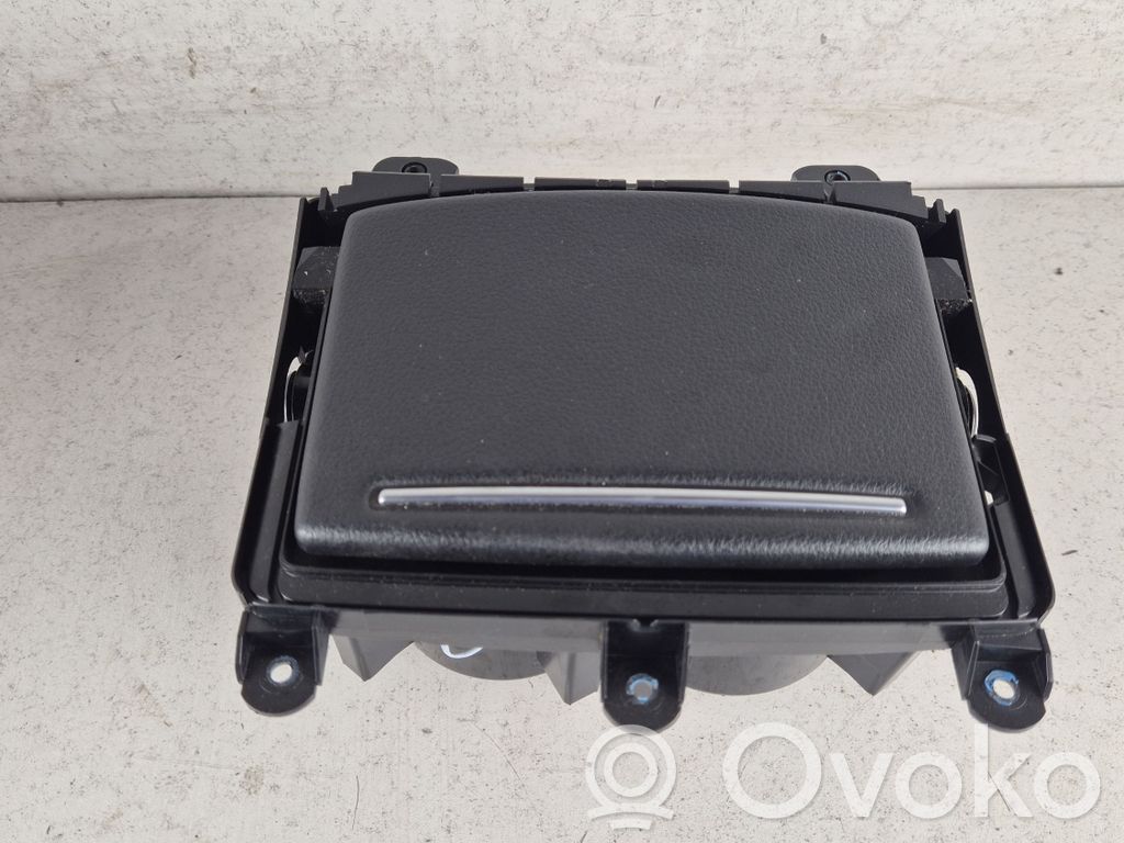 Audi A6 S6 C7 4G Przedni uchwyt na kubek tunelu środkowego 