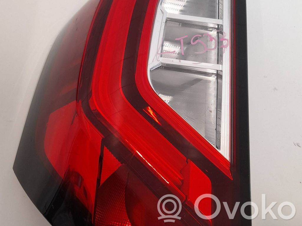 Renault Kangoo III Lampă spate în capacul portbagajului 